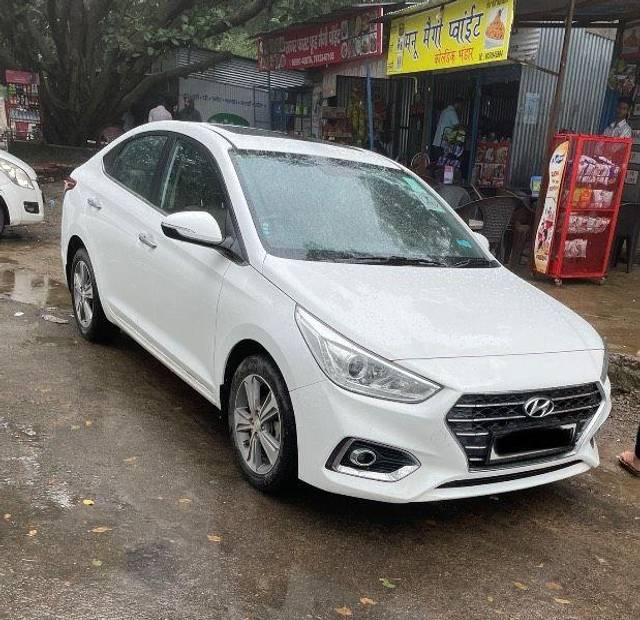 https://images10.gaadi.com/usedcar_image/3585186/original/processed_c2053deb-4224-4434-ae4e-fa1de1126a73.jpeg?imwidth=6402