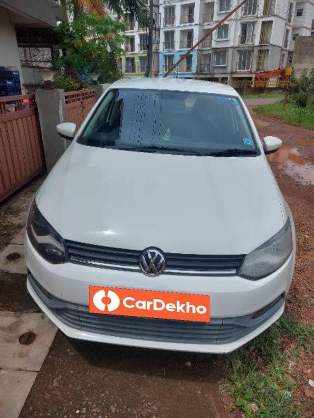 https://images10.gaadi.com/usedcar_image/3585258/original/processed_5389d7b9-eca8-4ab3-817a-b41f1d2fffa3.jpg?imwidth=6400