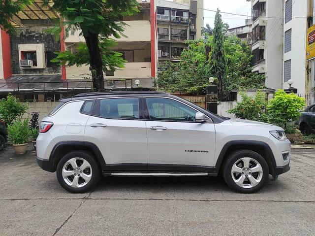 https://images10.gaadi.com/usedcar_image/3585338/original/processed_img2875161__used_car_2875161_1695377955.jpg?imwidth=6401