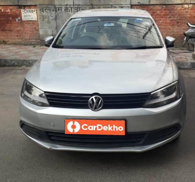 https://images10.gaadi.com/usedcar_image/3585356/original/processed_84aa7486-1b25-4e43-8d74-960c52d10ce5.jpeg?imwidth=6402