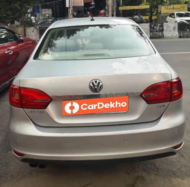 https://images10.gaadi.com/usedcar_image/3585356/original/processed_d16e8b27-8ff7-4563-8e5e-efb3431419c6.jpeg?imwidth=6401