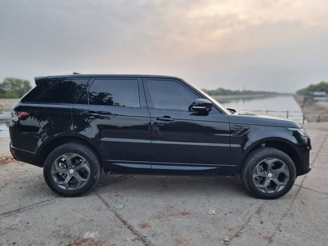 https://images10.gaadi.com/usedcar_image/3585409/original/img2875209__used_car_2875209_1695379504.jpg?imwidth=6401