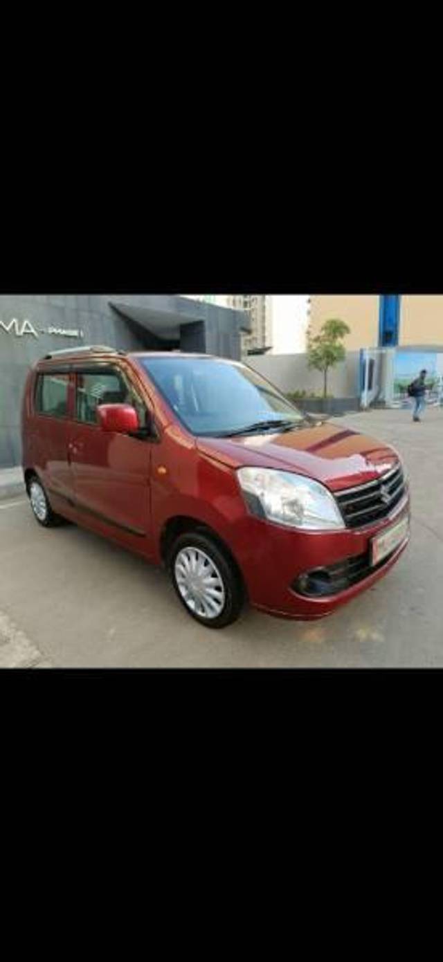 https://images10.gaadi.com/usedcar_image/3585467/original/processed_5441c9be-d675-4882-b81c-d1b11a4e51cc.jpg?imwidth=6400