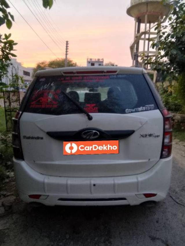 https://images10.gaadi.com/usedcar_image/3585553/original/processed_bede4145-67ed-4ade-ac3d-636233d01037.jpg?imwidth=6402