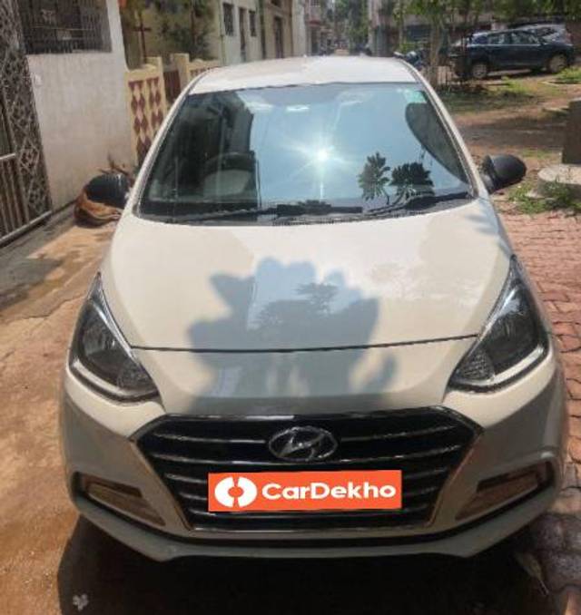 https://images10.gaadi.com/usedcar_image/3585599/original/processed_e47aa89c-0ac8-4a14-84af-65e2e68fb9fa.JPG?imwidth=6400