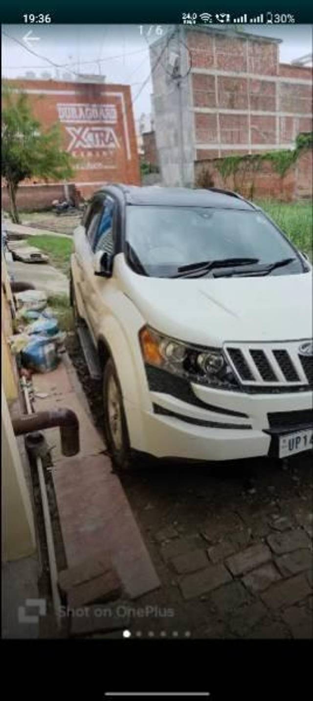 https://images10.gaadi.com/usedcar_image/3585951/original/processed_6edd3f10-1a79-47ed-ba8c-0b1ed7a05d96.jpg?imwidth=6401