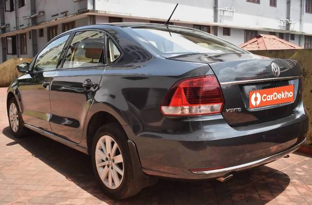 https://images10.gaadi.com/usedcar_image/3586150/original/processed_f49892c4-d64c-4a31-b721-41ad8cb2de7f.JPG?imwidth=6402