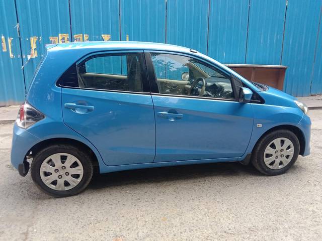https://images10.gaadi.com/usedcar_image/3586157/original/processed_img2875482__used_car_2875482_1695437054.jpg?imwidth=6401