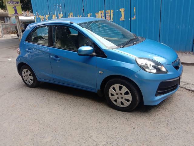 https://images10.gaadi.com/usedcar_image/3586157/original/processed_img2875482__used_car_2875482_1695437081.jpg?imwidth=6400