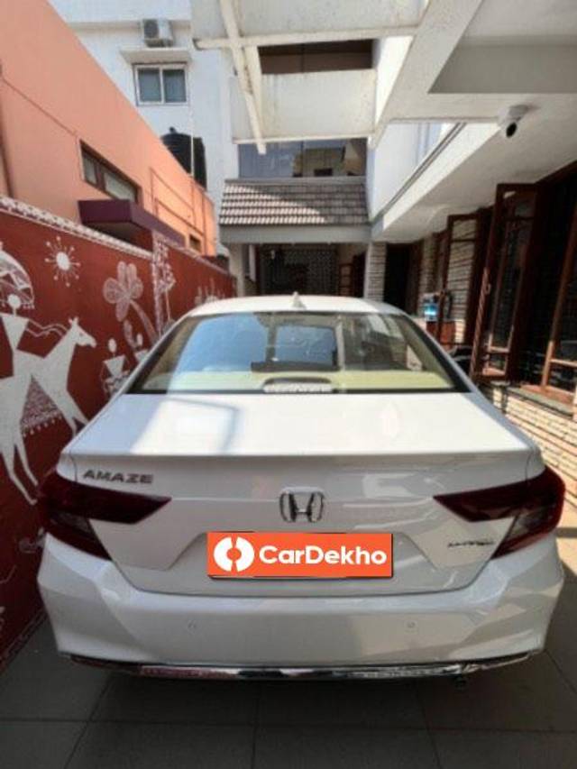 https://images10.gaadi.com/usedcar_image/3586314/original/processed_77e24591-541e-42c3-9494-e059bcbfa5e3.jpeg?imwidth=6402
