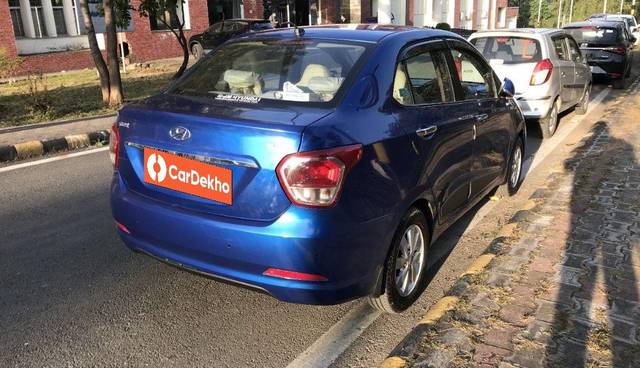https://images10.gaadi.com/usedcar_image/3586322/original/processed_6d59f7a8-1bca-4e4b-8c2f-16594601e7ce.jpeg?imwidth=6401