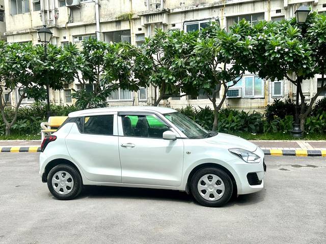 https://images10.gaadi.com/usedcar_image/3586622/original/img2875740__used_car_2875740_1695451414.jpg?imwidth=6401