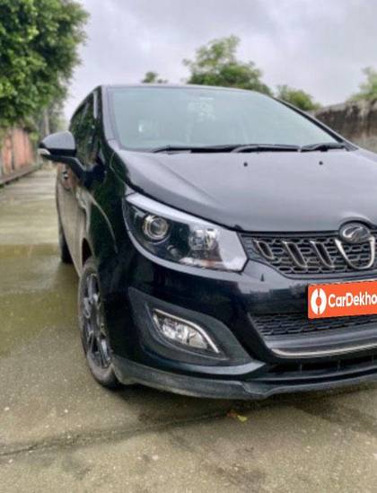 Mahindra Marazzo M8 Mahindra Marazzo M8