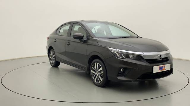 https://images10.gaadi.com/usedcar_image/3587066/original/a1fffccc-a649-43b8-8421-f5286c824528__43.jpg?imwidth=6400