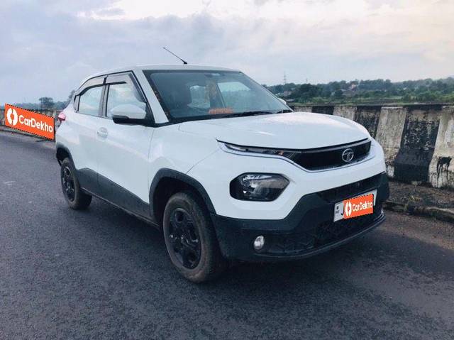 https://images10.gaadi.com/usedcar_image/3587229/original/processed_5746f51d-579f-4746-aff2-ab26d3f57535.jpeg?imwidth=6400