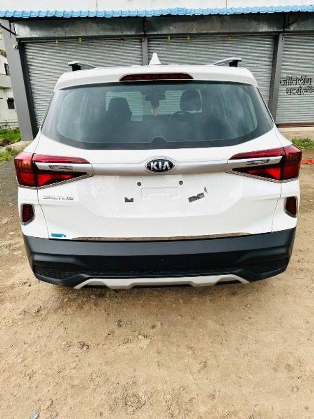 https://images10.gaadi.com/usedcar_image/3587392/original/processed_bf310de5-f3dc-42ff-8ff6-e10519a6077c.jpeg?imwidth=6402