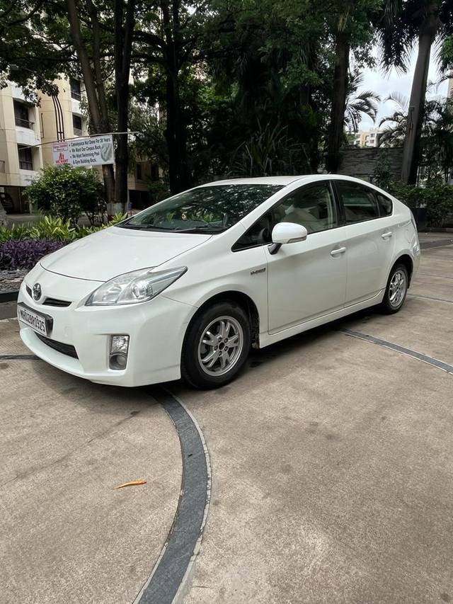 https://images10.gaadi.com/usedcar_image/3587455/original/processed_img2876230__used_car_2876230_1695473139.jpg?imwidth=6400