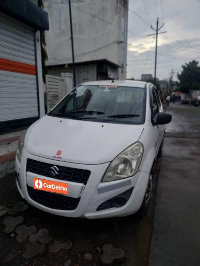 https://images10.gaadi.com/usedcar_image/3587681/original/processed_afff5cac-e3d2-401d-be2d-df8a2d5cb993.jpg?imwidth=6402