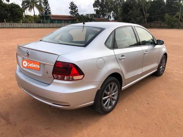 https://images10.gaadi.com/usedcar_image/3587762/original/processed_055bcc29-5b7b-4b36-bc88-07c3987569b2.jpg?imwidth=6402