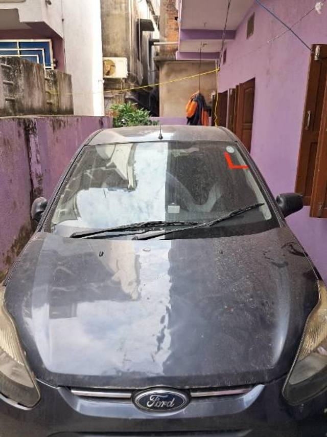 https://images10.gaadi.com/usedcar_image/3587778/original/processed_217c4e8d-384a-4375-84f3-c5e6e36d16ad.jpg?imwidth=6402