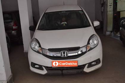 Honda Mobilio S i-VTEC Honda Mobilio S i-VTEC