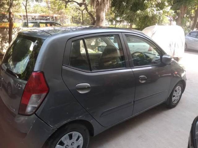 https://images10.gaadi.com/usedcar_image/3588227/original/processed_98d915f8-0db0-40d2-b4eb-5a007df52bd8.jpg?imwidth=6401