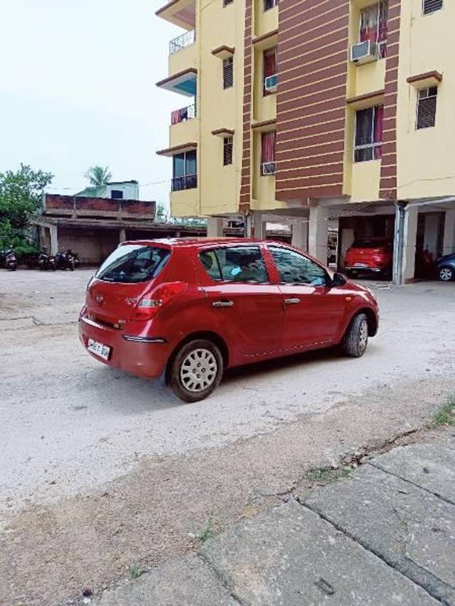 https://images10.gaadi.com/usedcar_image/3588284/original/processed_cc4bed7e-d5ca-4552-9430-63ef997fe7fc.jpg?imwidth=6401