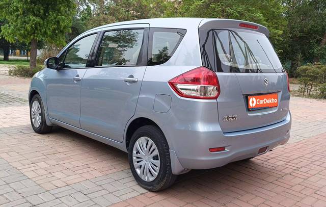 https://images10.gaadi.com/usedcar_image/3588336/original/processed_img2876453__used_car_2876453_1695538028.jpg?imwidth=6402