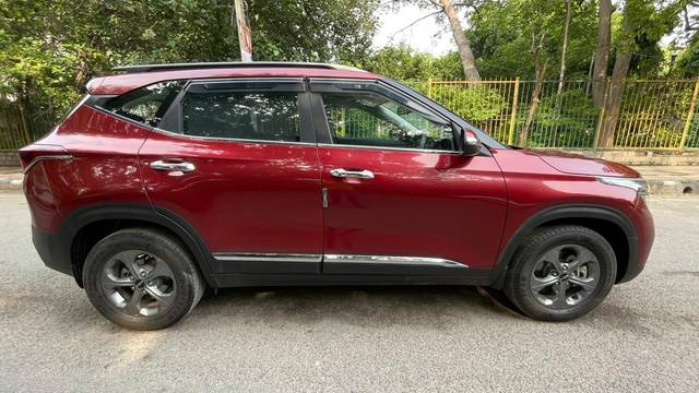 https://images10.gaadi.com/usedcar_image/3588357/original/processed_usedcar_2_8101695538340_1695538368.jpg?imwidth=6401