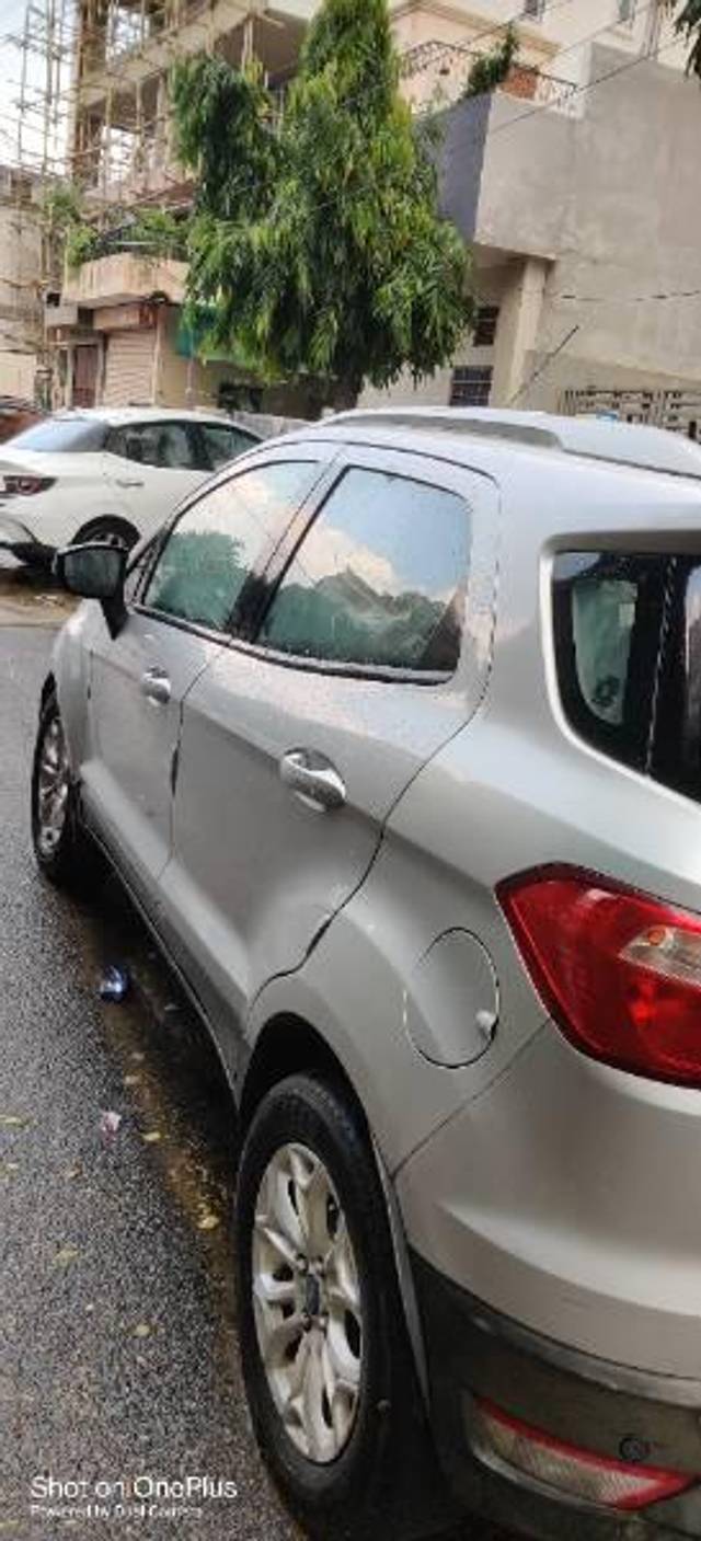 https://images10.gaadi.com/usedcar_image/3588365/original/processed_144cbcda-a7f7-44dd-a28d-c34f158dcda2.jpg?imwidth=6400
