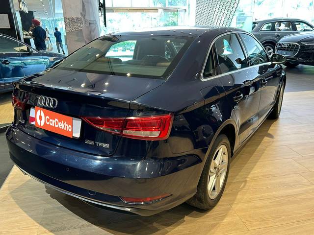 https://images10.gaadi.com/usedcar_image/3588370/original/processed_usedcar_whatsappimage2023_09_24at112638_140381695539123_1695539148.jpeg?imwidth=6402