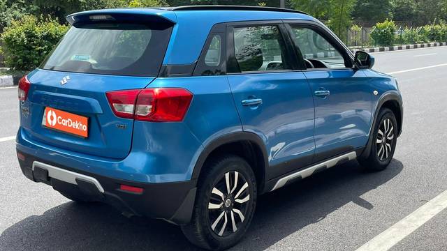https://images10.gaadi.com/usedcar_image/3588381/original/processed_usedcar_7_8101695539715_1695539736.jpg?imwidth=6402