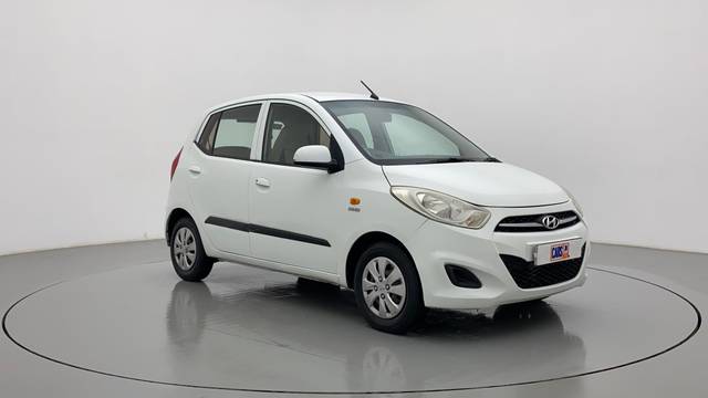 https://images10.gaadi.com/usedcar_image/3588558/original/7713c2bd-bf81-407a-b1b2-49b51c447a9d__42.jpg?imwidth=6400