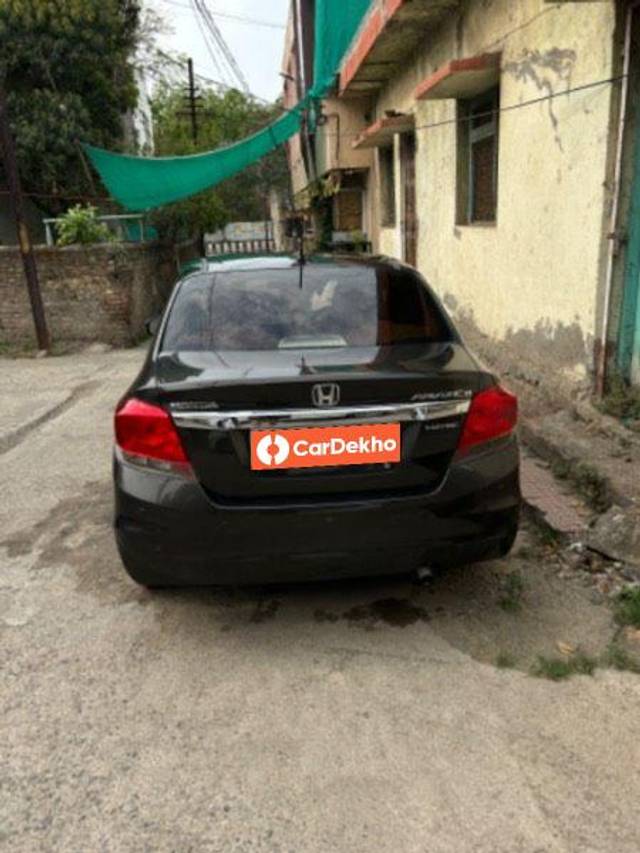 https://images10.gaadi.com/usedcar_image/3588606/original/processed_404aba41-2d91-4ceb-ab09-b2ddb7e0735a.jpeg?imwidth=6401