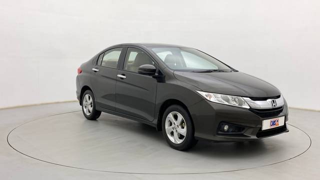 https://images10.gaadi.com/usedcar_image/3588670/original/2f13d7be-3d65-432c-a86a-0d4b291a6547__43.jpg?imwidth=6400