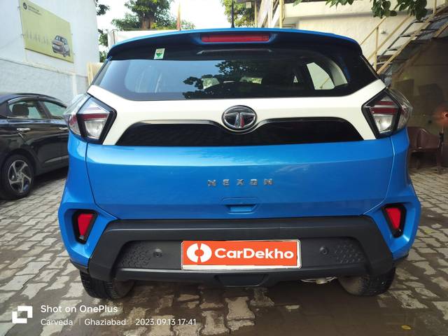 https://images10.gaadi.com/usedcar_image/3588738/original/processed_img2876624__used_car_2876624_1695553253.jpg?imwidth=6402