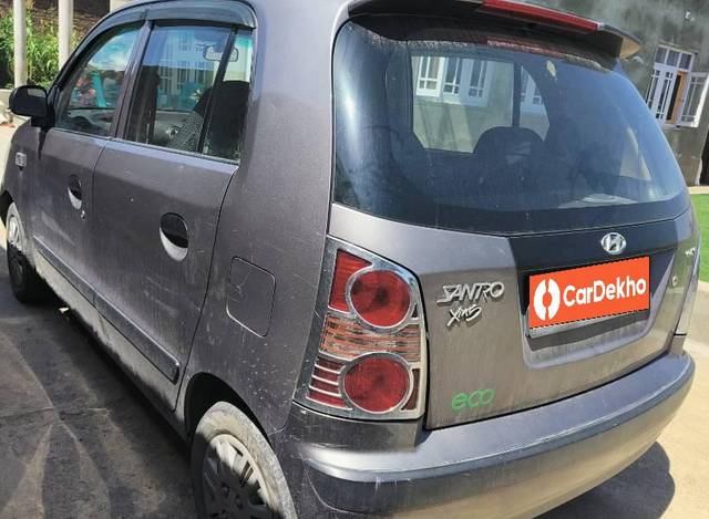 https://images10.gaadi.com/usedcar_image/3588756/original/processed_d8fdece9-1a09-4a9b-a81a-f329606abcfb.jpg?imwidth=6402