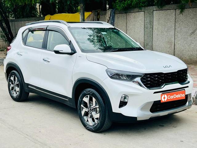 https://images10.gaadi.com/usedcar_image/3588801/original/processed_img2876657__used_car_2876657_1695555471.jpg?imwidth=6400