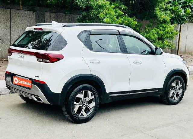 https://images10.gaadi.com/usedcar_image/3588801/original/processed_img2876657__used_car_2876657_1695555501.jpg?imwidth=6402