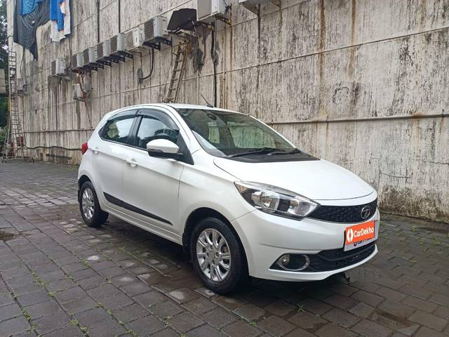 https://images10.gaadi.com/usedcar_image/3588851/original/processed_img2876680__used_car_2876680_1695557347.jpg?imwidth=6400