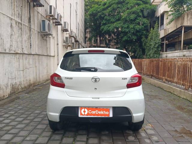 https://images10.gaadi.com/usedcar_image/3588851/original/processed_img2876680__used_car_2876680_1695557352.jpg?imwidth=6402