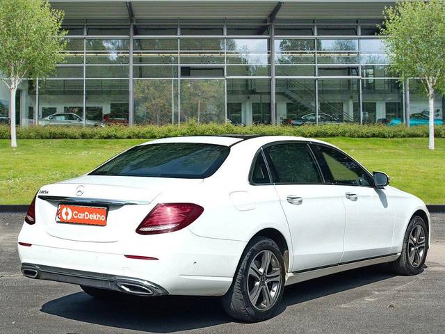 https://images10.gaadi.com/usedcar_image/3588859/original/processed_img2876681__used_car_2876681_1695557857.jpg?imwidth=6402
