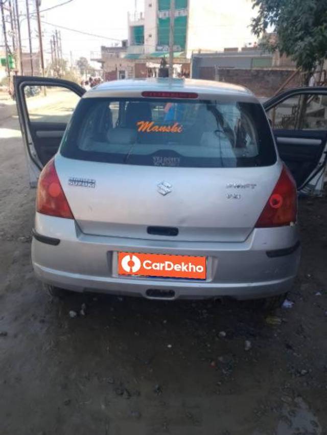 https://images10.gaadi.com/usedcar_image/3588870/original/processed_cd89b226-20b2-4502-a2c6-960b312ba54e.jpg?imwidth=6401