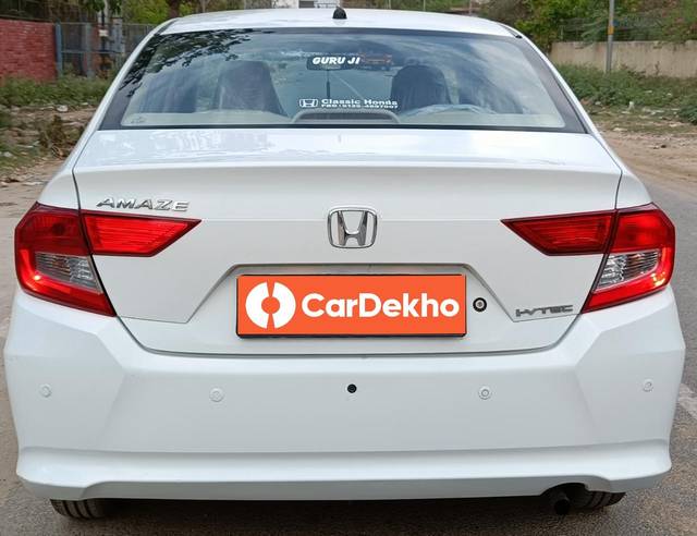 https://images10.gaadi.com/usedcar_image/3588897/original/processed_img2876707__used_car_2876707_1695558899.jpg?imwidth=6401