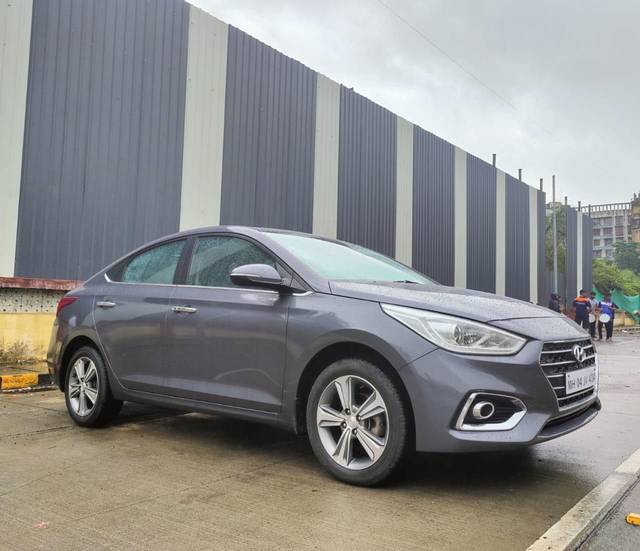 https://images10.gaadi.com/usedcar_image/3588919/original/processed_img2876719__used_car_2876719_1695560893.jpg?imwidth=6401