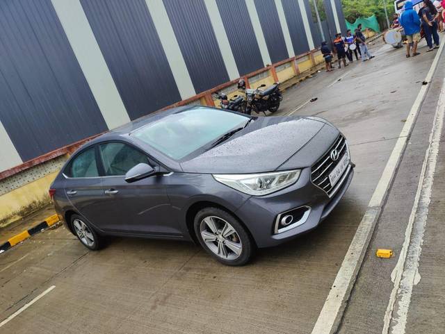 https://images10.gaadi.com/usedcar_image/3588919/original/processed_img2876719__used_car_2876719_1695560896.jpg?imwidth=6400