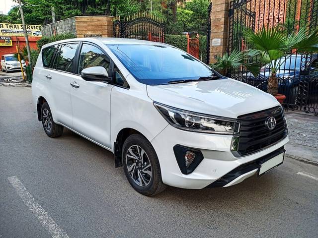 https://images10.gaadi.com/usedcar_image/3588964/original/processed_img2876742__used_car_2876742_1695562431.jpg?imwidth=6400