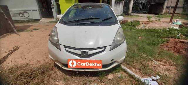 https://images10.gaadi.com/usedcar_image/3589170/original/processed_21f08a15-78e9-4bb8-98e7-69c9e14dc49e.jpg?imwidth=6400