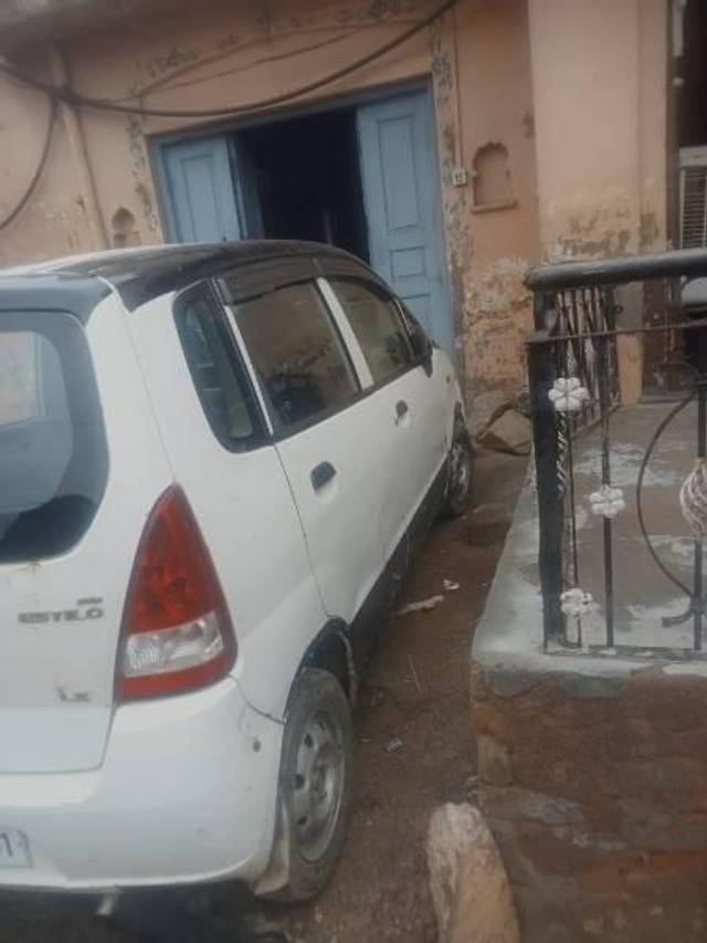 https://images10.gaadi.com/usedcar_image/3589504/original/processed_d8471d54-c2cf-487c-b1f3-4e9db1c37592.jpg?imwidth=6401