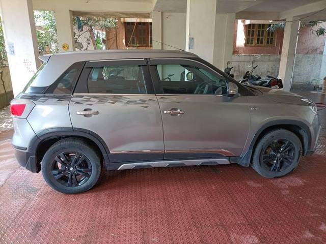 https://images10.gaadi.com/usedcar_image/3589640/original/processed_67dfb4cb-6ea1-4528-a469-1e1e11377d58.jpg?imwidth=6400